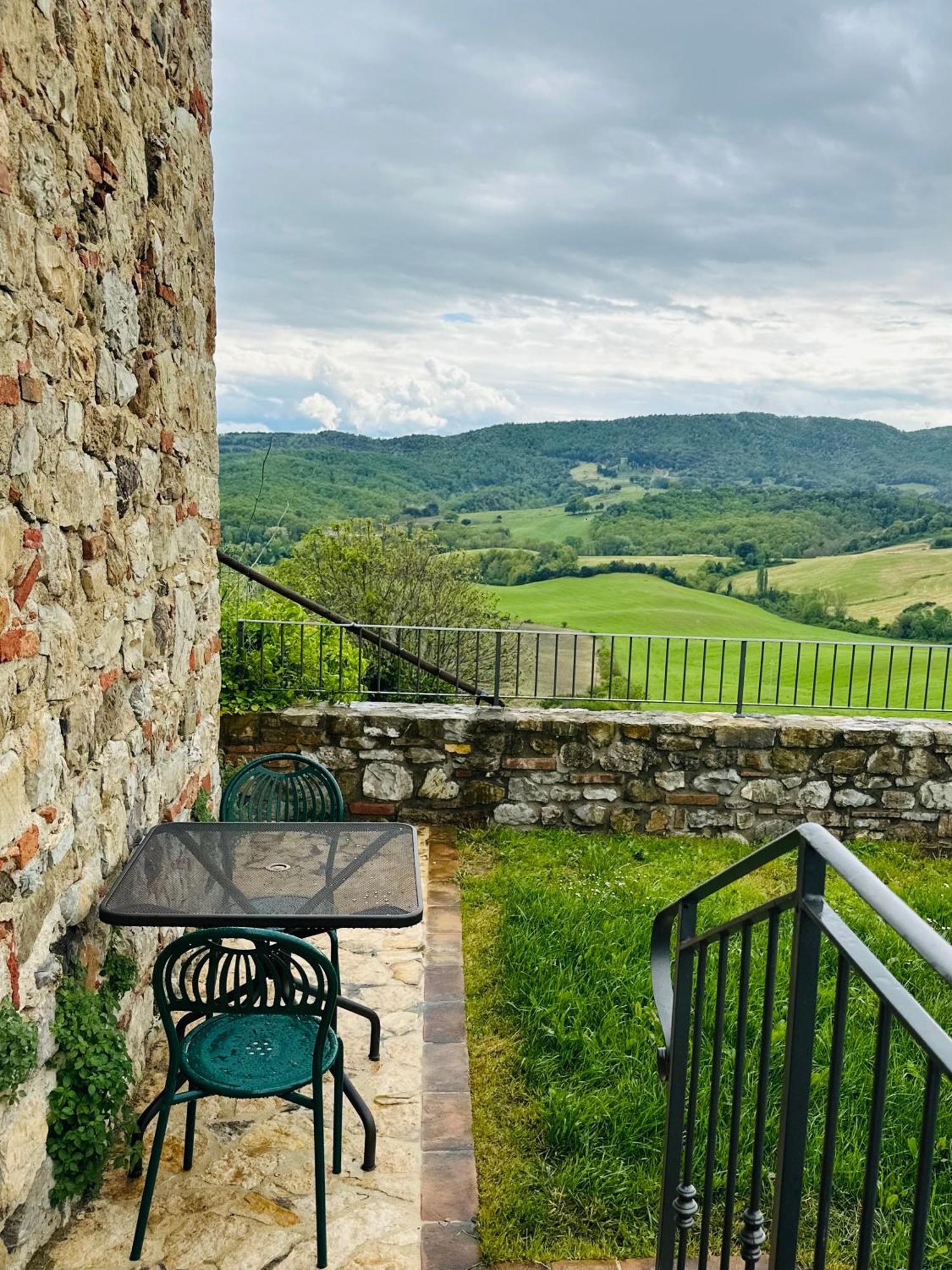Apartamento Borgo Tignano Casole dʼElsa Exterior foto